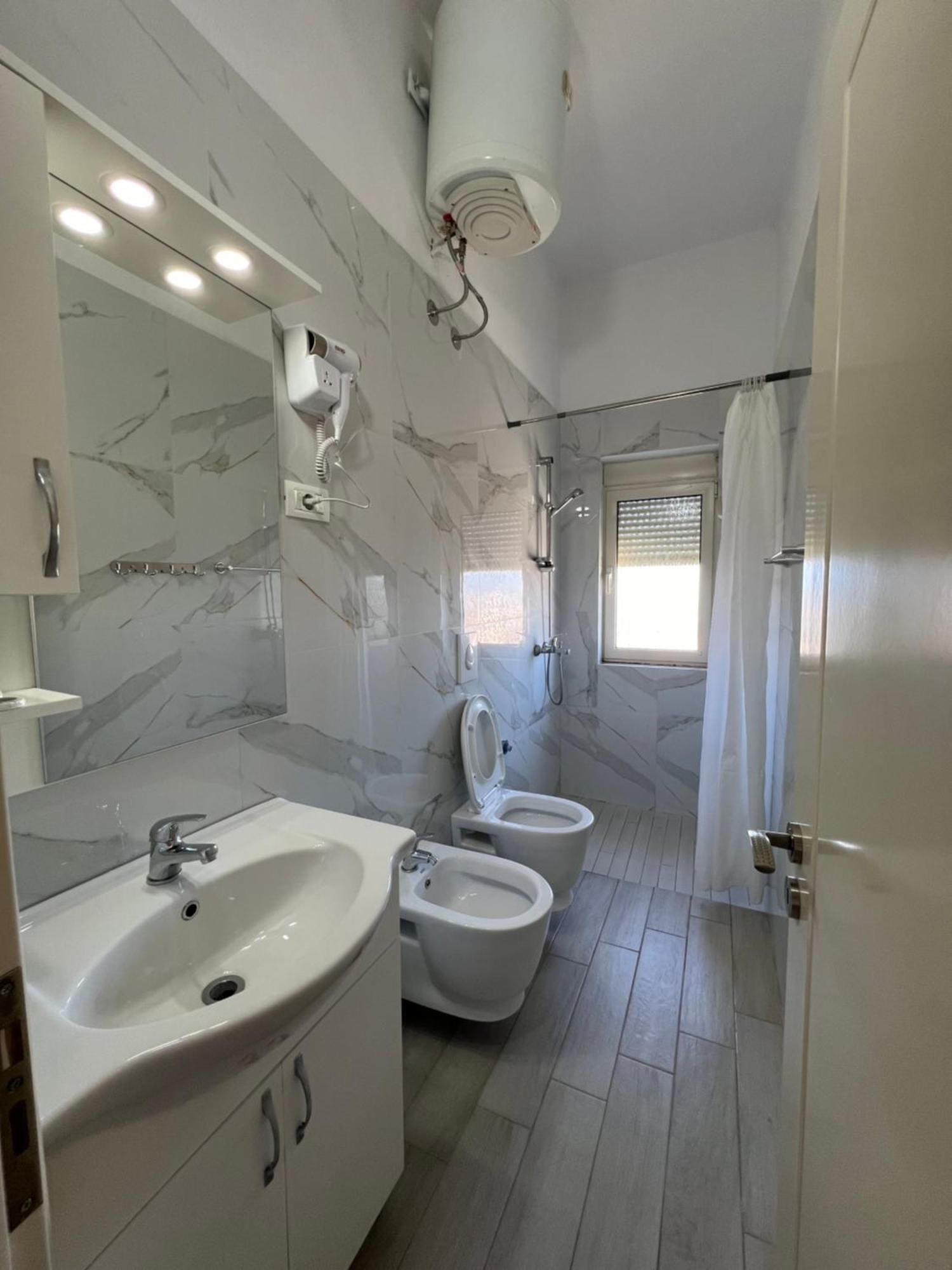 Vila 3 Rooms Durrës 외부 사진